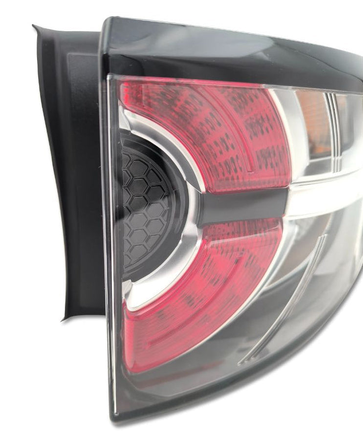 Land Rover Fanale Posteriore Stop e Freccia OEM LR135570